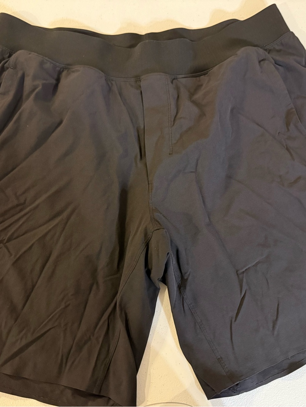 Lululemon T.H.E The Short Mens Black Athletic Gym Shorts XL logo